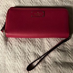 NWT Kate Spade Anita Patterson Wallet